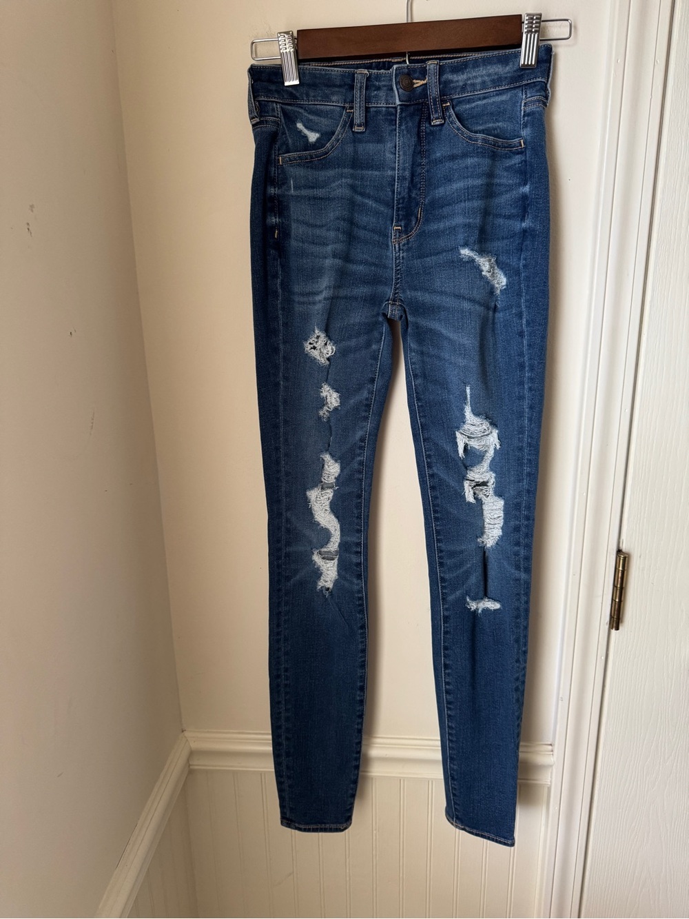 American Eagle Outfitters Ripped Blue Jeggings Size 00